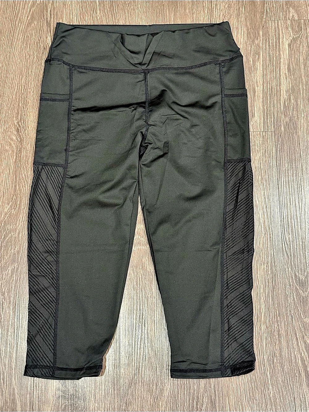 Women's Green Athletic Leggings
